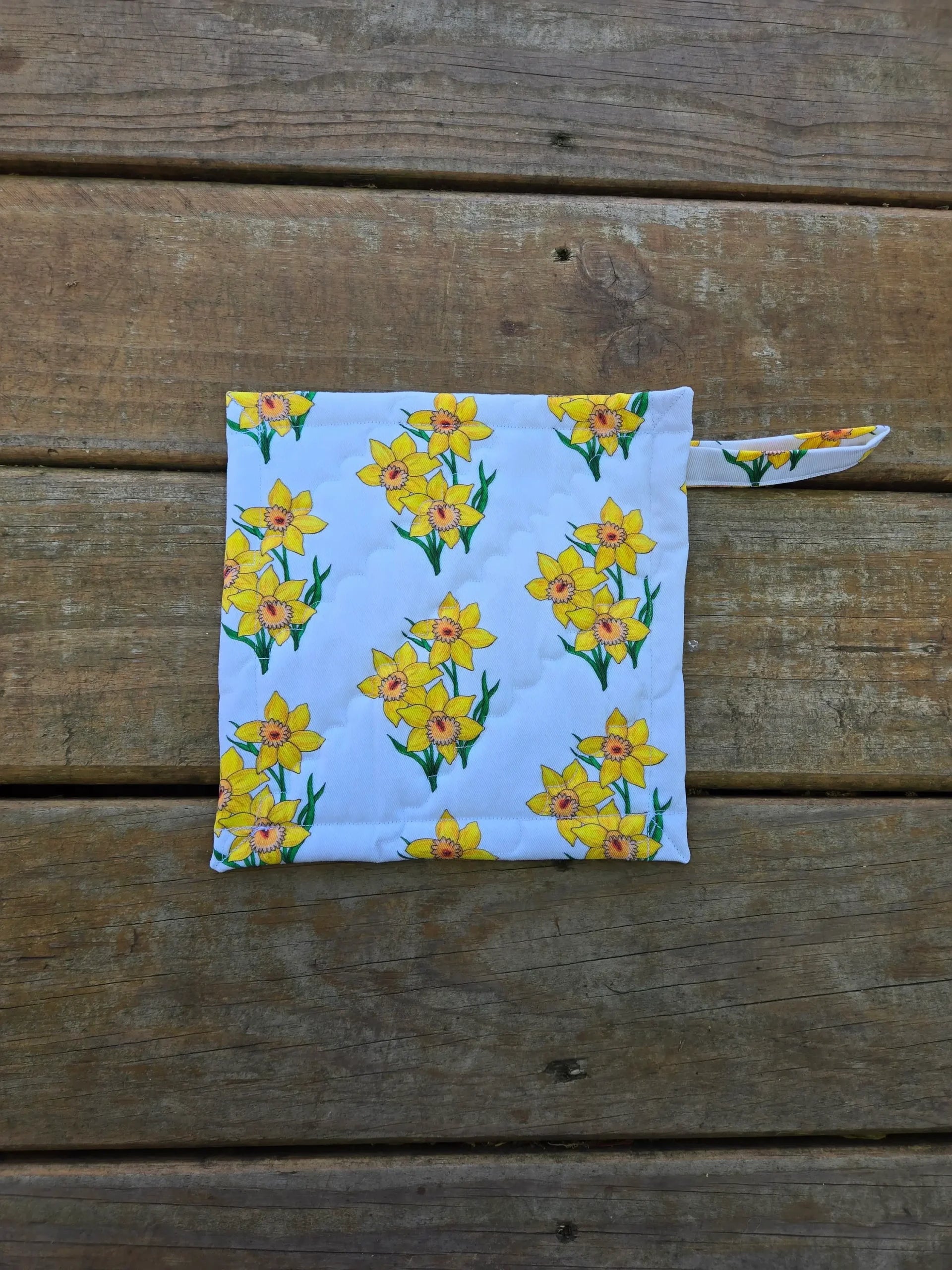Daffodil Pot Holder