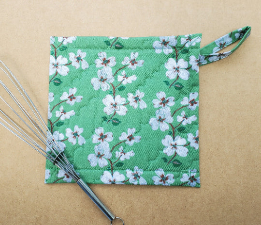 Dogwood Pot Holder