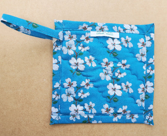 Dogwood Pot Holder