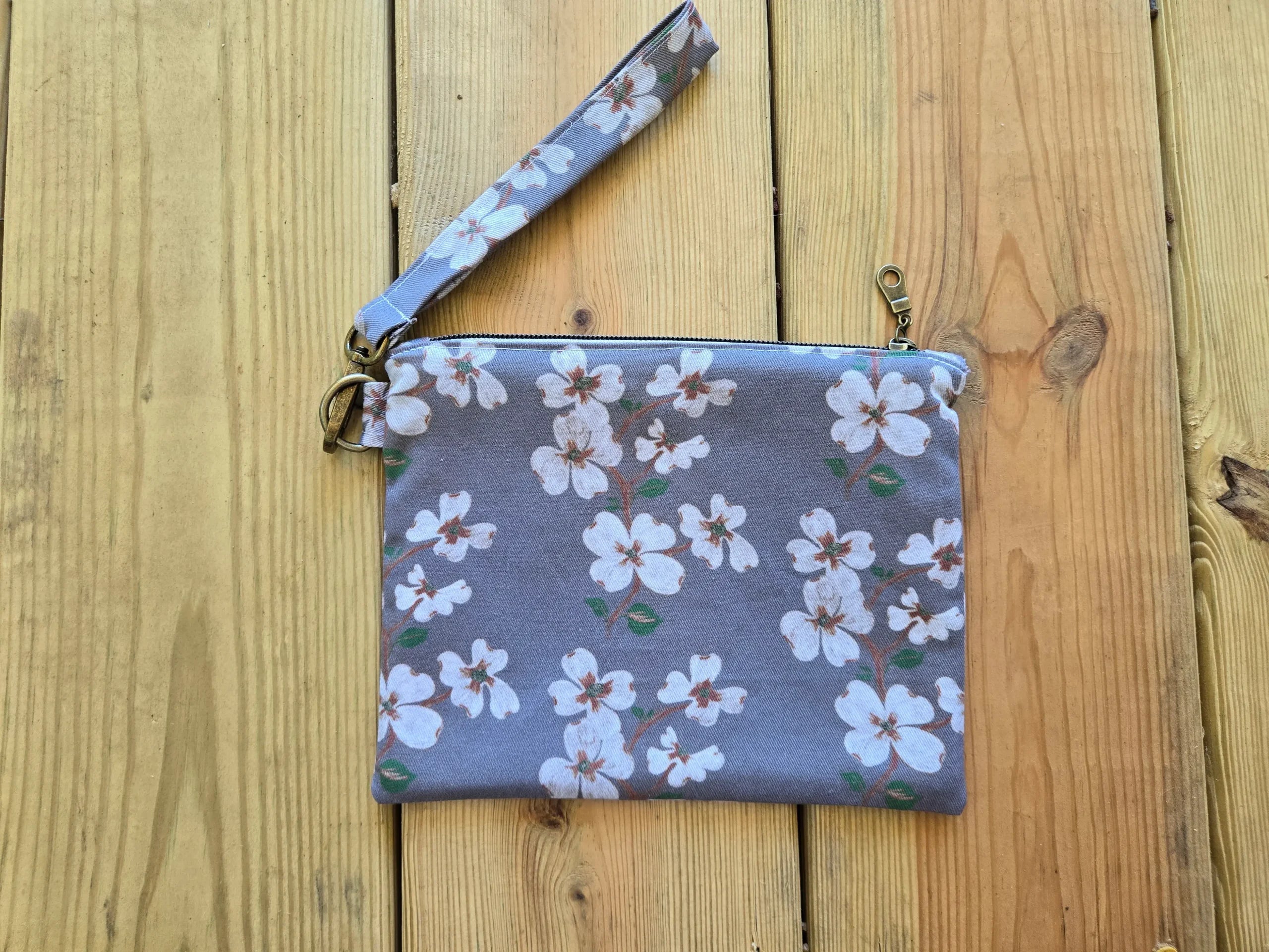 Dogwood Wristlet Zipper Pouch