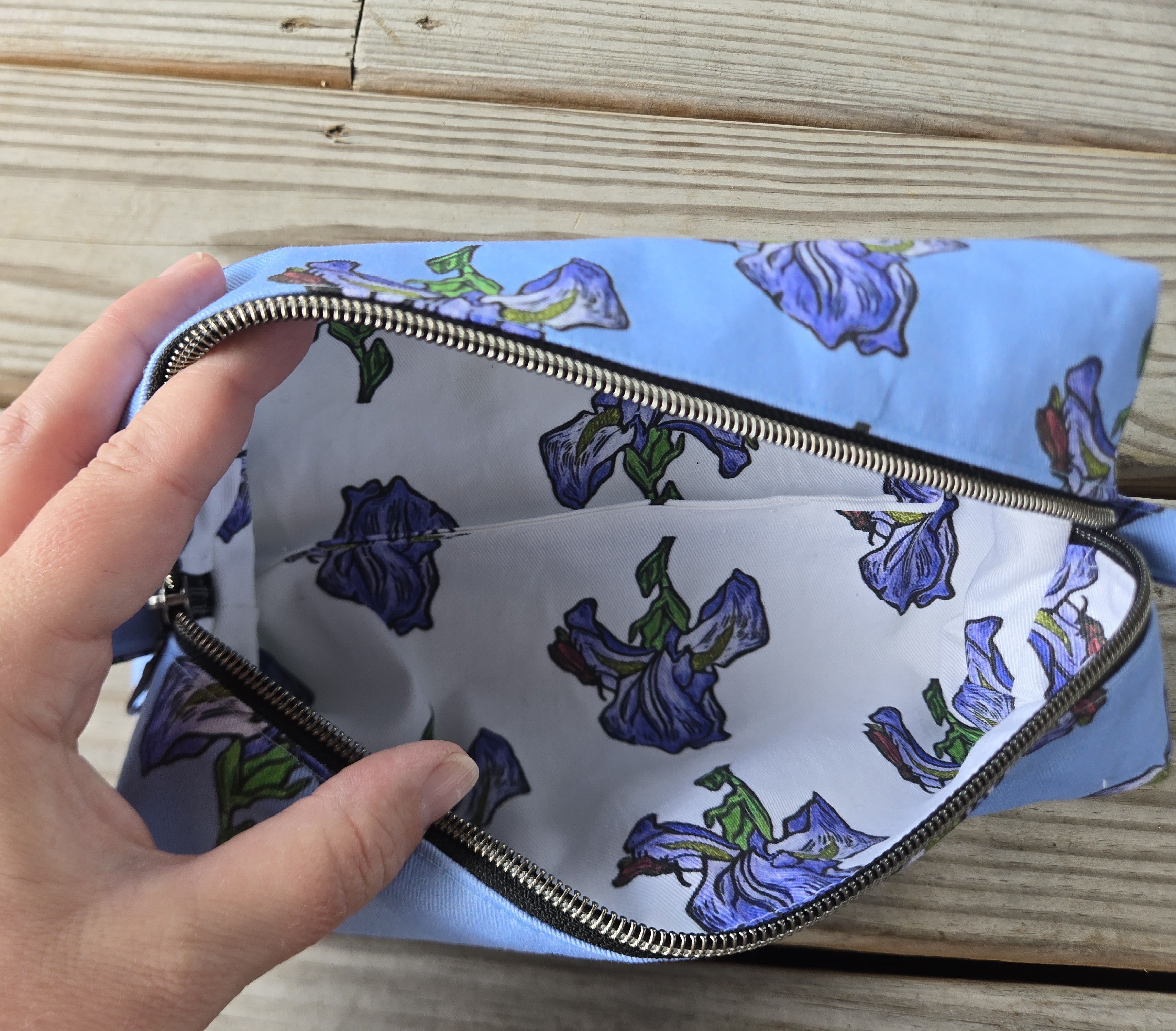 Iris Box Pouch