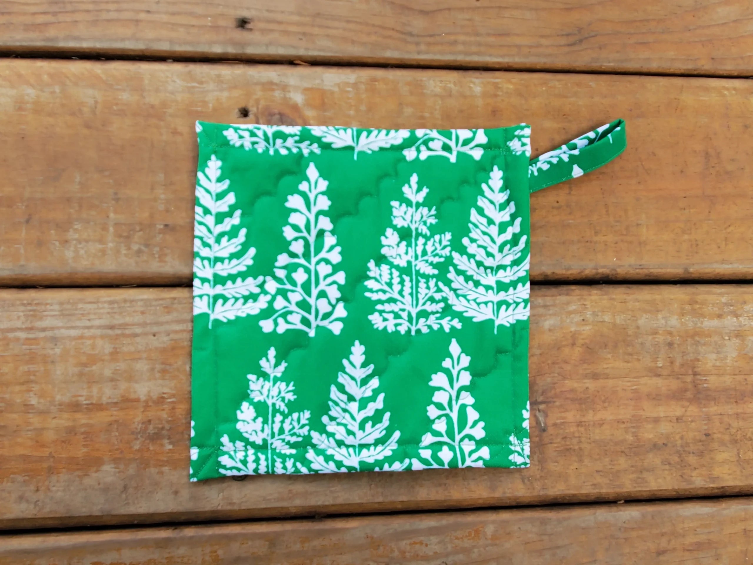 Snow Tree Pot Holder