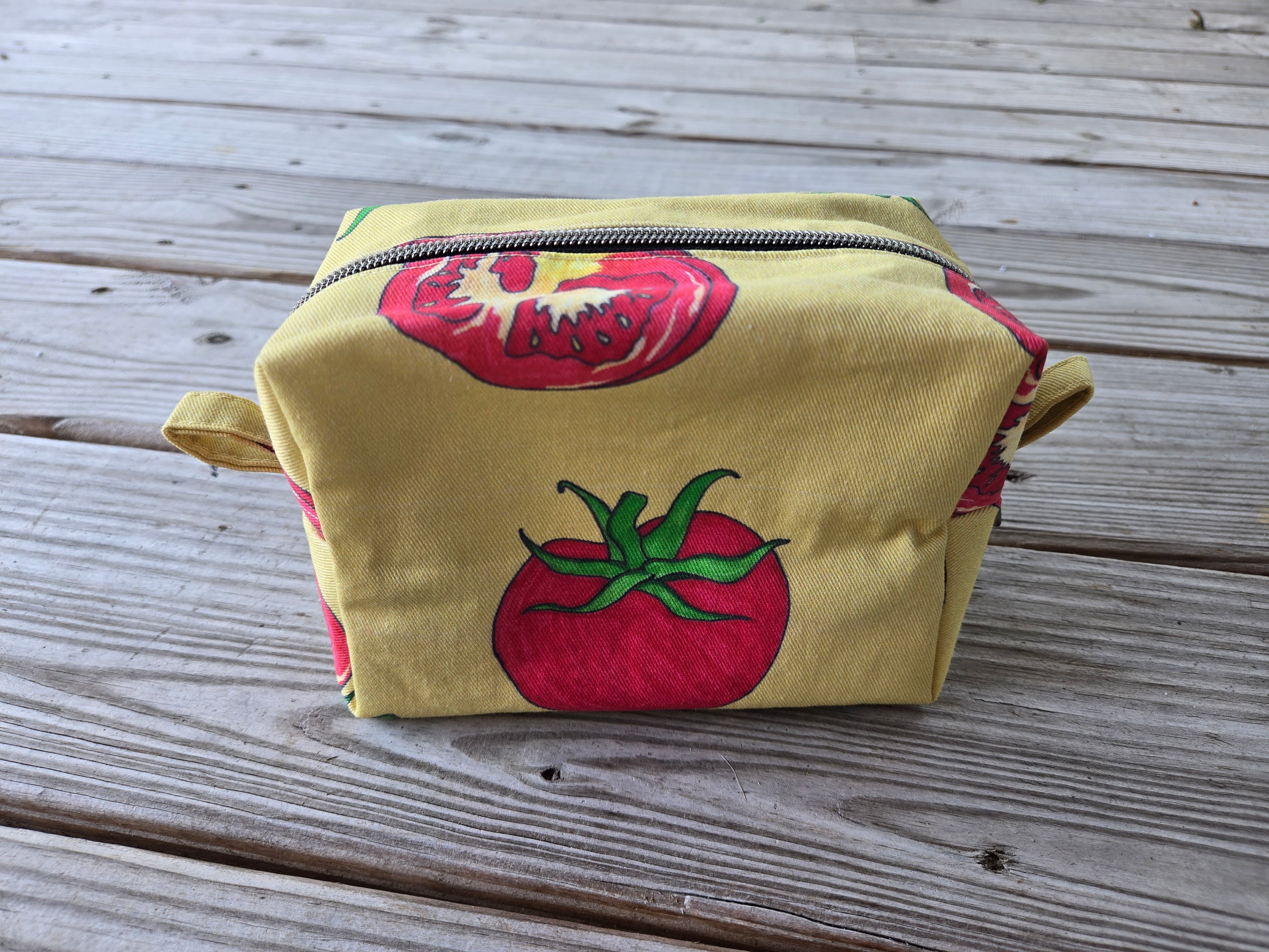 Tomato Box Pouch